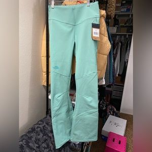 high-waisted, slim-fitting Women’s Snoga Pants are crafted from high-stretch